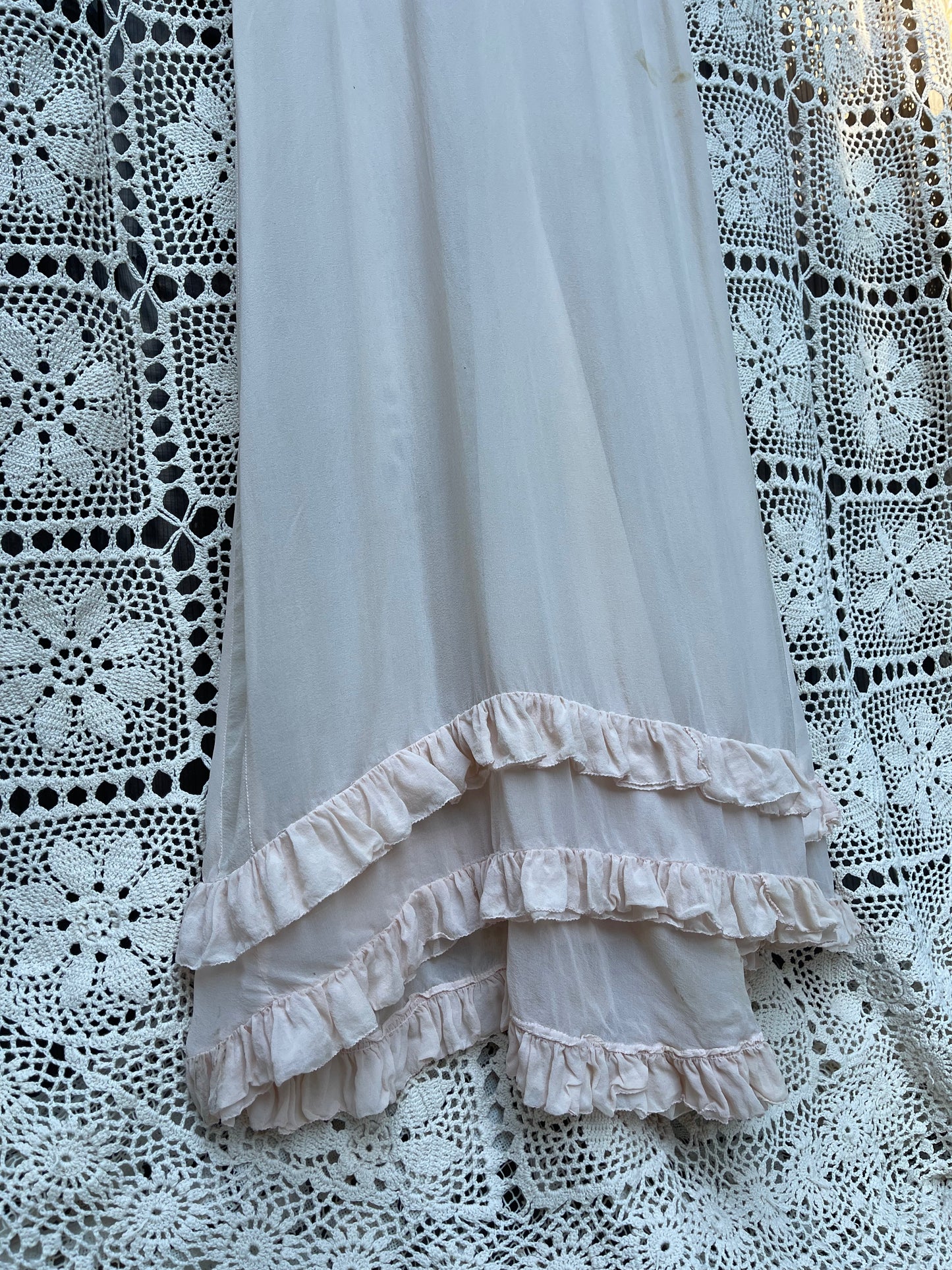 1920s Silk Pink Ruffle Party Dress