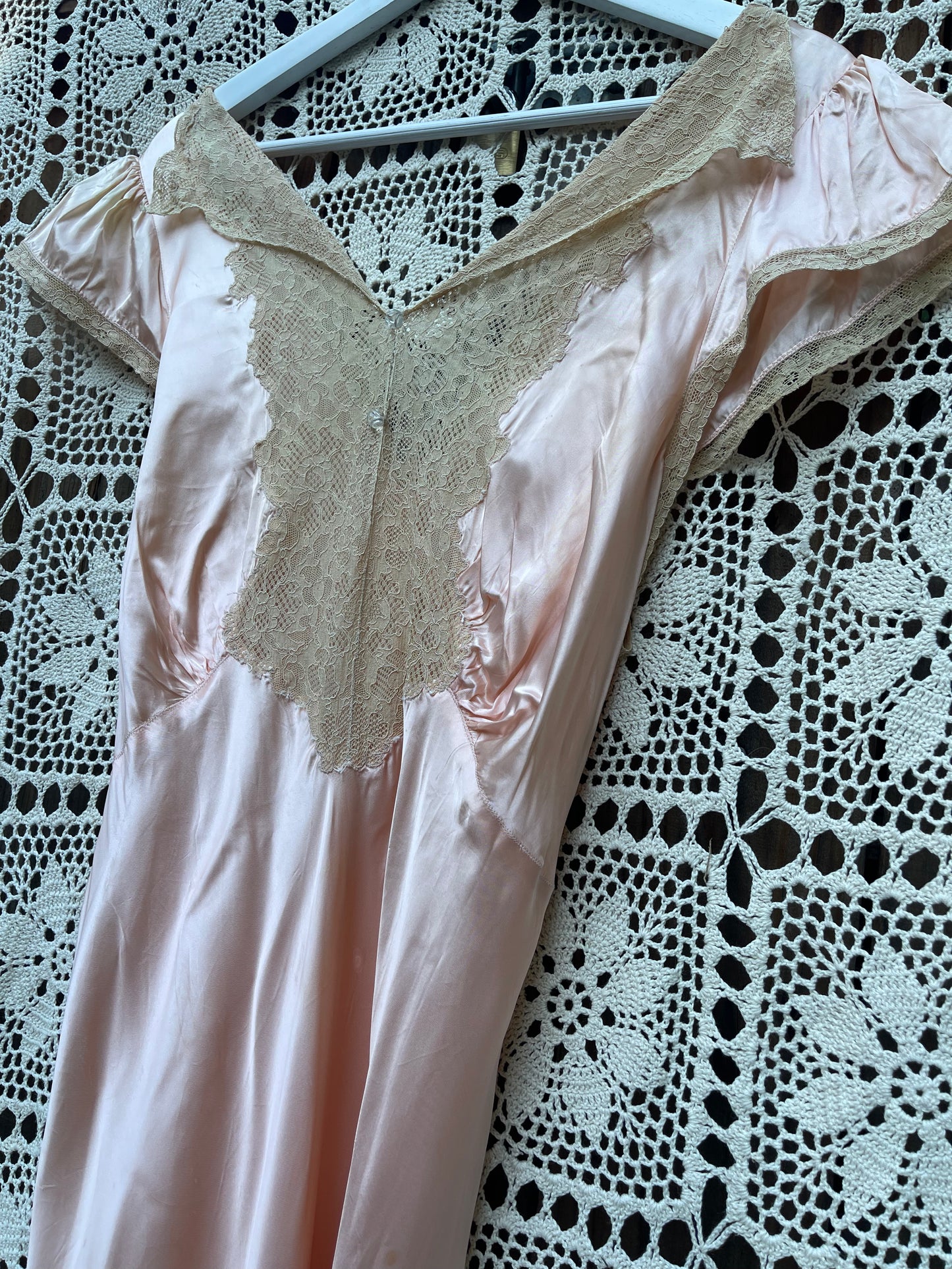 1930s/40s Blush Lace Bias Cut Slip Dress