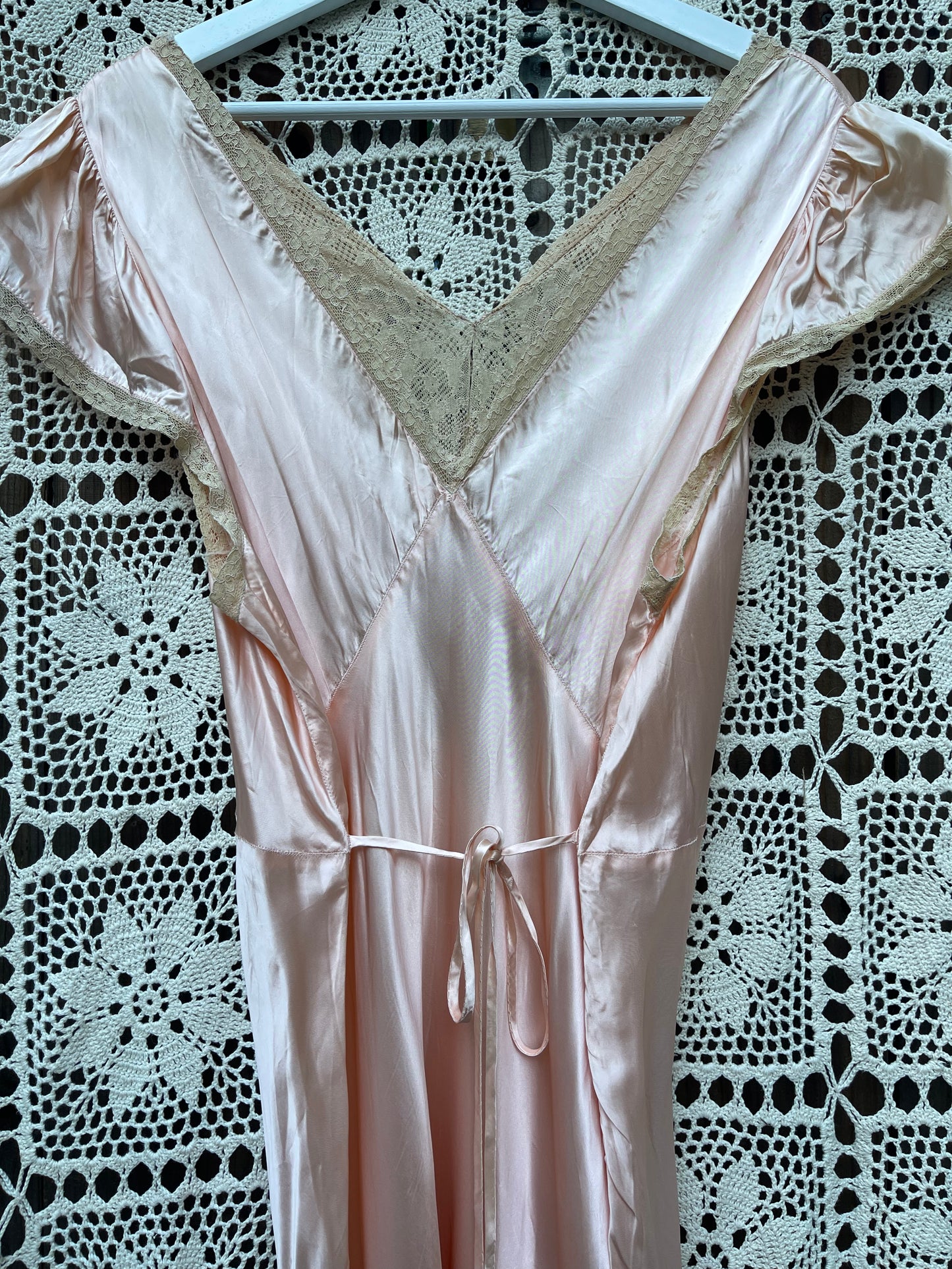 1930s/40s Blush Lace Bias Cut Slip Dress